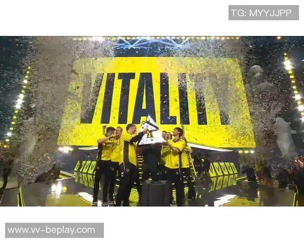 环球奖颁奖典礼盛况空前众星云集金色奖杯闪耀全场