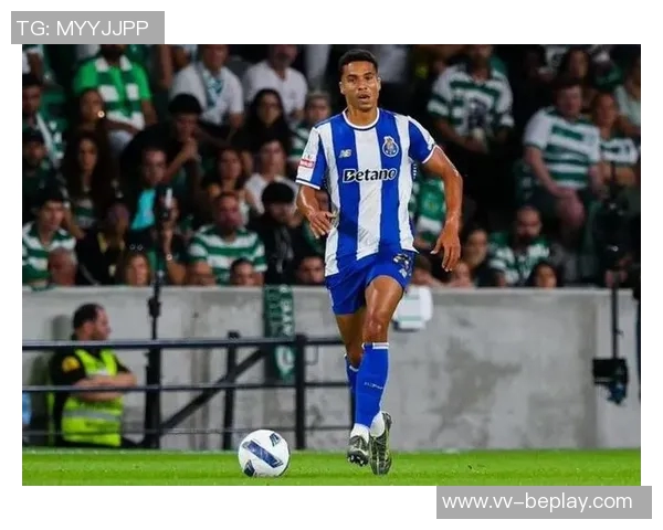 巴黎斯基拉关注波尔图右后卫阿尔贝托科斯塔有意今夏引进他 巴黎斯基拉关注波尔图右后卫阿尔贝托科斯塔有意今夏引进他