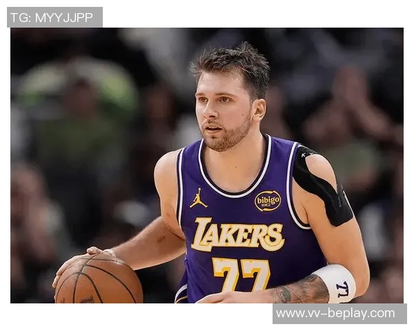 里夫斯谈东契奇交易震惊感受认为他正在逐步适应新环境 里夫斯谈东契奇交易震惊感受认为他正在逐步适应新环境